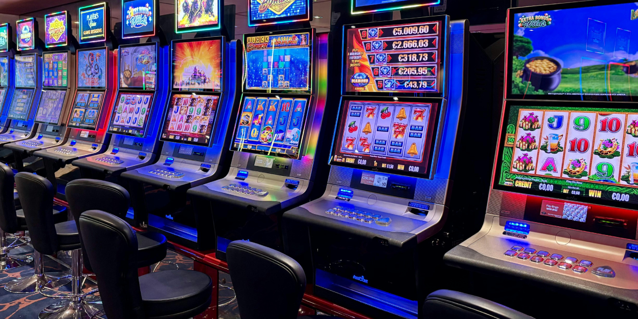 Busy Schedule Players Choose Online Slots over Dealers