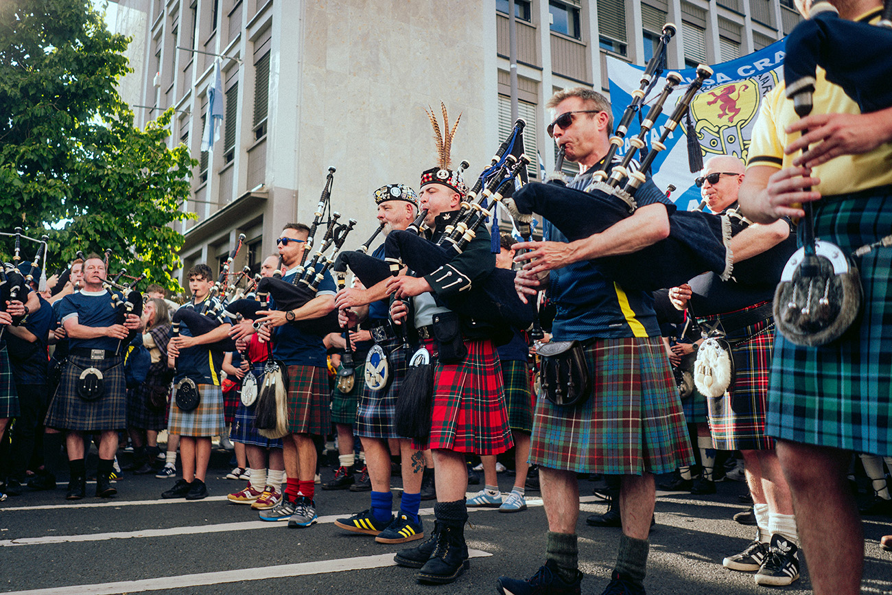 Matchday Rituals Across Scotland: From Stadium Food to Chants & Traditions