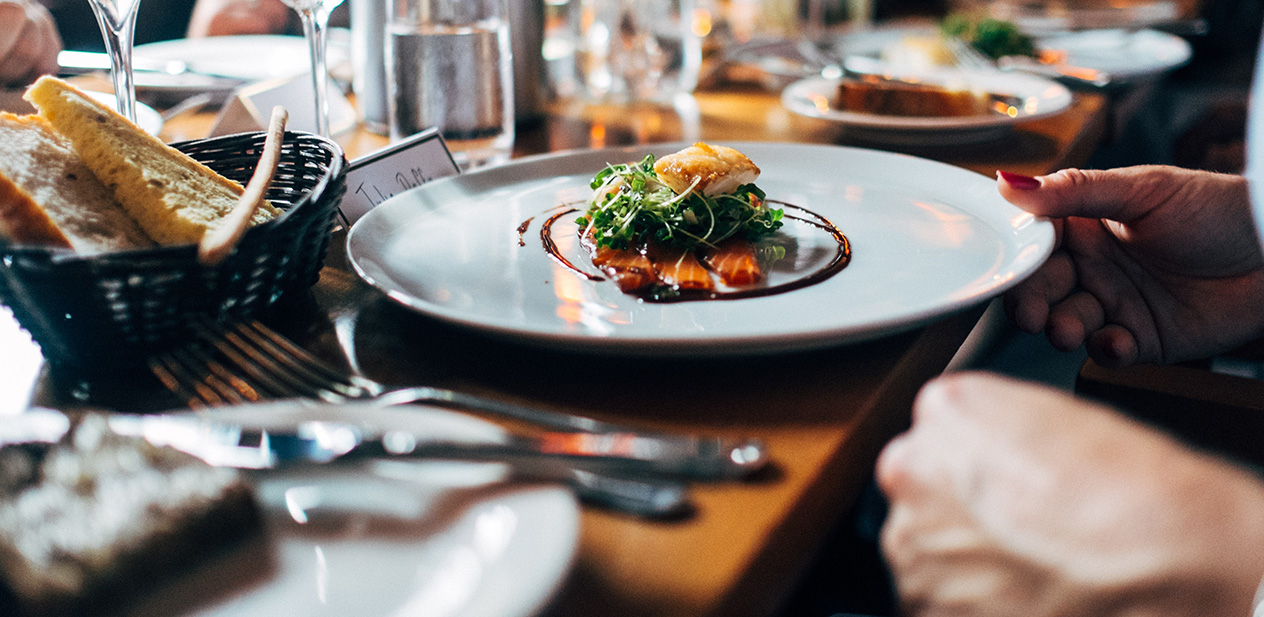 How to Choose the Perfect Event Hospitality Package for Your Event